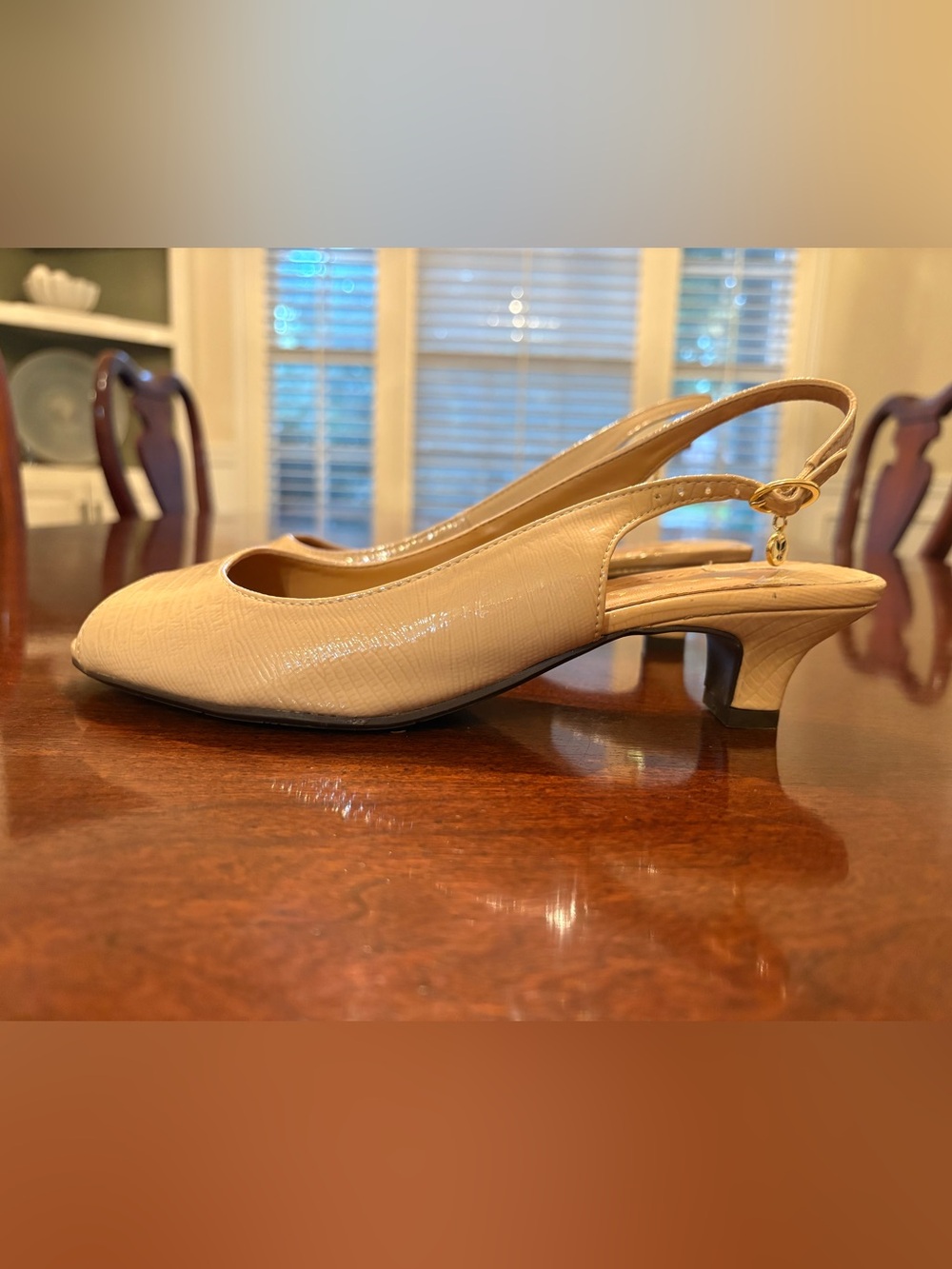 J.Reneé Beige Lizard-Embossed Peep Toe Slingback Heels Size 8.5